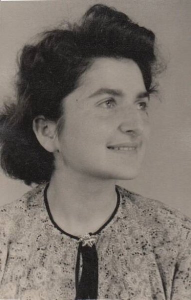 Eva Kopecká (1922 - 2019)