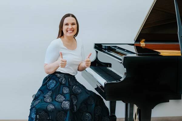 Online kurz hry na klavír pro mírně pokročilé – Eva Lorenc