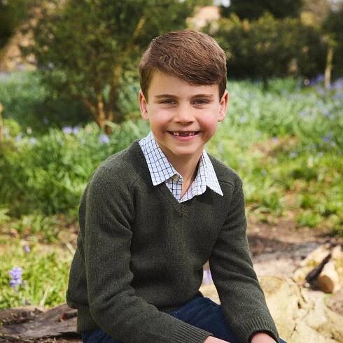 Prince Louis shows off missing front teeth in birthday photo