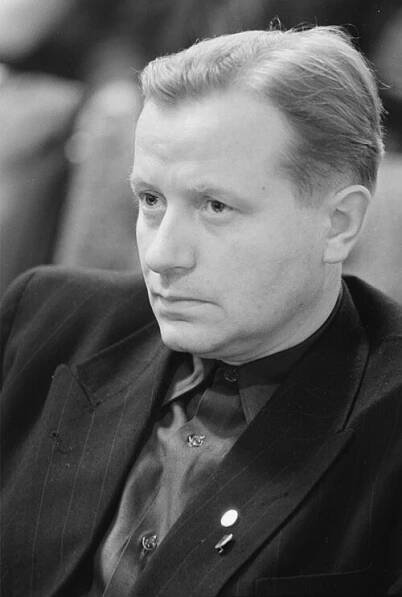Günter Schabowski - Wikimedia Commons
