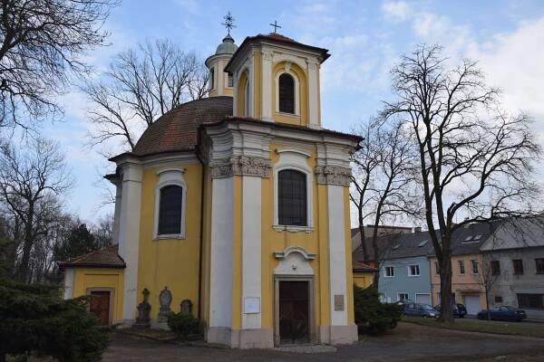 Römisch katholische Dekanatsgemeinde Duchcov - Wallfahrtsort & Jugendbegegnungszentrum Mariánské Radčice