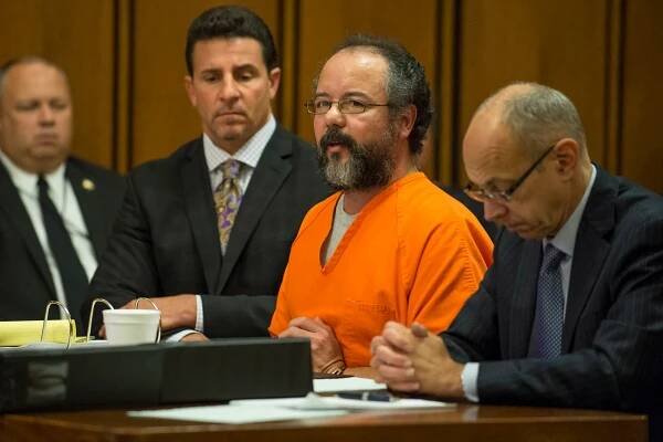 CLEVELAND, OH - AUGUST 1:  Ariel Castro pleads to Judge Michael Russo during his sentencing on August 1, 2013 in Cleveland, Ohio. Castro se,ntenced to life without parole plus one thousand years for abducting three women between 2002 and 2004 when they were between 14 and 21 years old. Castro told Judge Michael Russo, 
