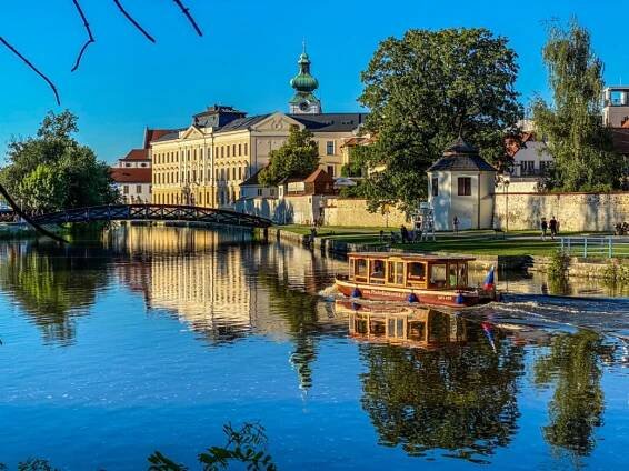 Do Českých Budějovic se sjedou nejlepší hráčky ledního hokeje na světě - Vltavský Kurýr