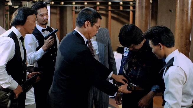 Hoi-sang Lee, Siu-ming Lau, Ricky Hui - Xin ban jin ba liang - Z filmu