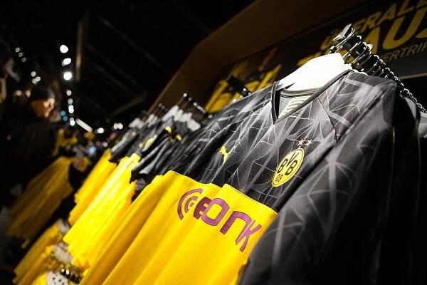 Borussia Dortmund vs Slavia Praha - fotogalerie – Sportsen.cz