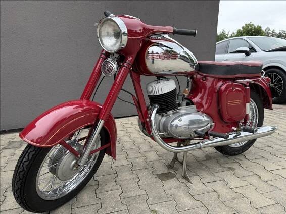 Jawa 250/559 Panelka
