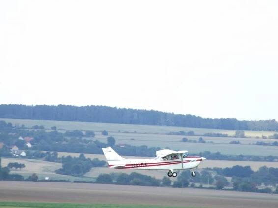 Aeroklub Hořice-Den otevřeného letiště 10.9.2016 - Obec Holovousy