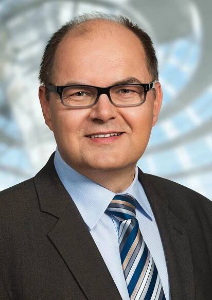 Soubor:Christian Schmidt (CSU) 2013.jpg – Wikipedie
