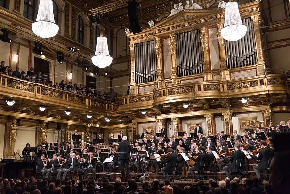 Von Star Wars bis Harry Potter - John Williams dirigiert die Wiener Philharmoniker (2020)