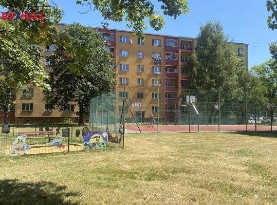 Foto inzerátu Pronájem bytu 2+1, 54 m², Josefa Lady, Frýdek-Místek - Místek,