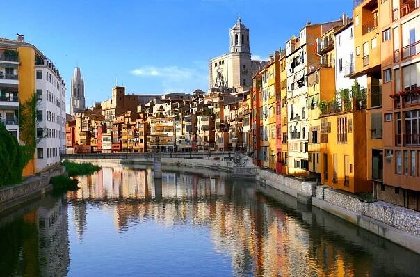 Catalonia x 100