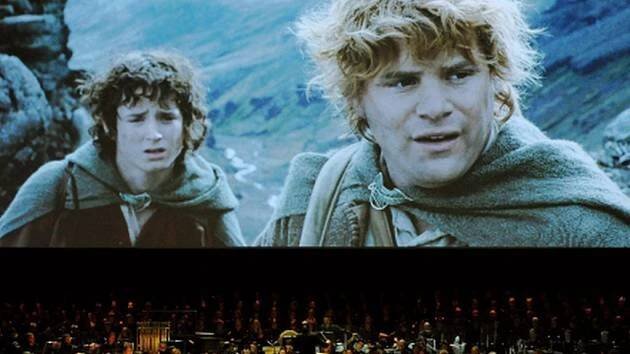 Pražská O2 arena ožila orchestrální hudbou k filmu Pán prstenů