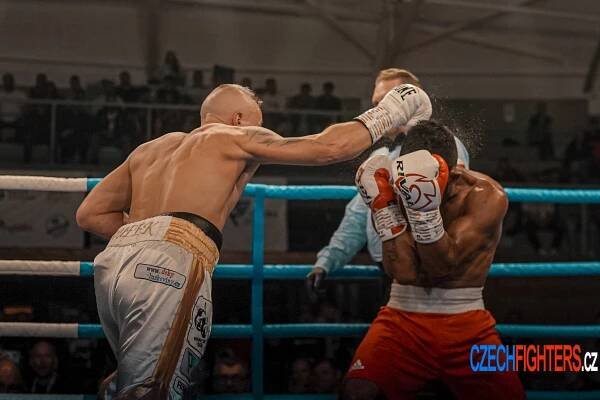 Michal Dufek: „Připravoval jsem se na exhibici s Konečným, nakonec půjdu do profi zápasu s Dočekalem“ - www.czechfighters.czwww.czechfighters.cz