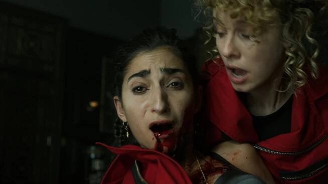 Papírový dům (Netflix verze) - Na nic - Z filmu - Alba Flores, Esther Acebo
