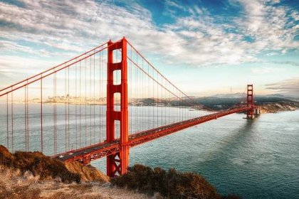 Most Golden Gate zajišťuje nová síť, má zabránit sebevraždám