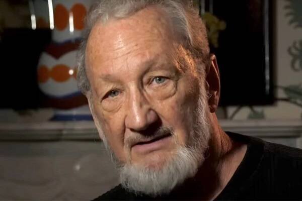 Hollywood Dreams & Nightmares: The Robert Englund Story 