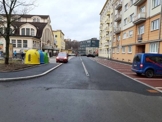 Parkování v centru Karlových Varů se vrátí do běžného režimu