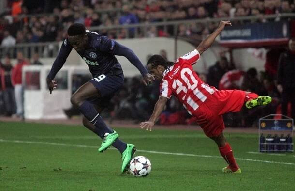 LM: Olympiakos - Manchester United - 1 - GALERIE: Manchester United prohrál v Lize mistrů s Olympiakosem (1/7)