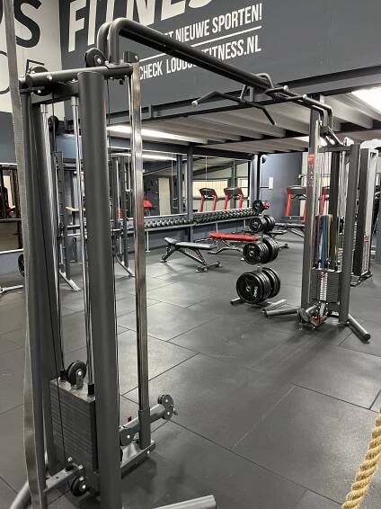 Loods of Fitness en team Coolgym in een grote loods in Bunschoten. - Krachttraining, Personal training, Kickboksen, Danslessen