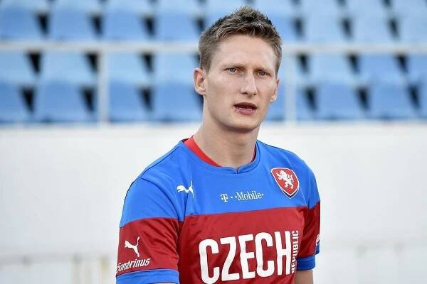 Bednář si musí počkat, Vrba o pátého záložníka nepřišel