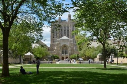 Yale SOM MBA Essay for 2023-2024: Tips & Strategy - Fortuna