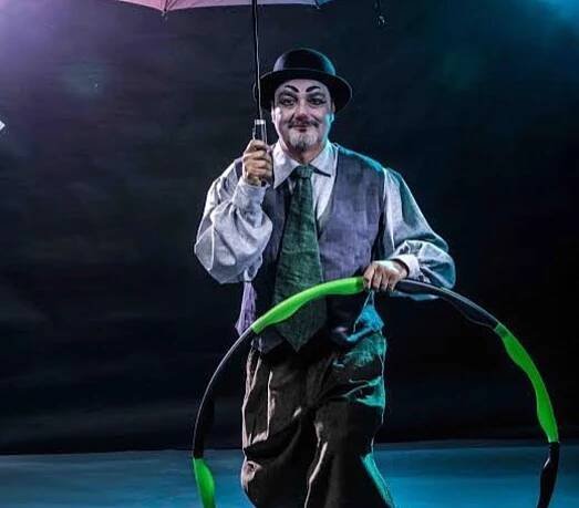 Vinay Pathak Age