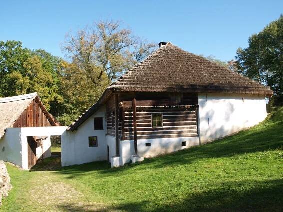 Vodní mlýn Hoslovice - Info-Čechy