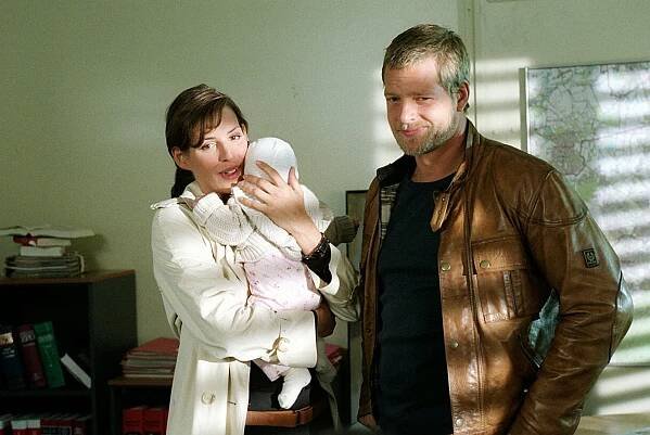 Důkaz na dosah - Série 3 - V nouzi poznáš přítele - Z filmu - Elena Uhlig, Henning Baum
