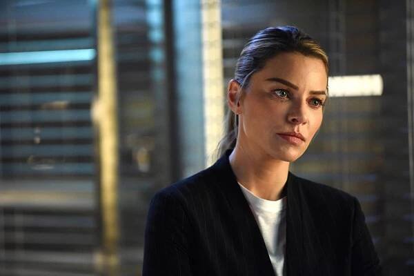 Lucifer - Sinnerman - Z filmu - Lauren German
