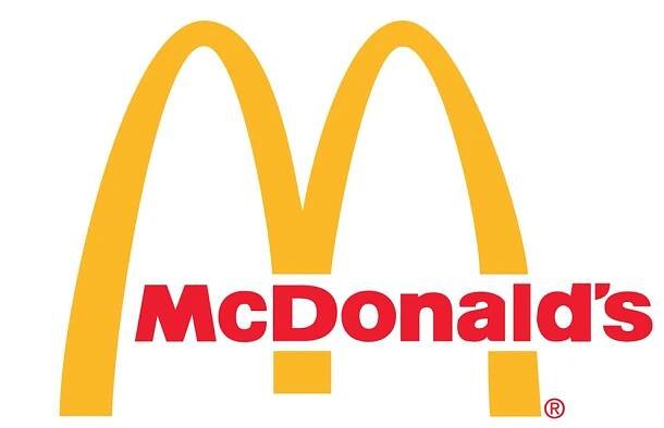 Lupiči ve Francii přepadli pobočku Mc Donald ́s, k jejich smůle tam večeřela elitní vojenská jednotka