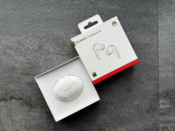 Huawei FreeBuds 6i balení