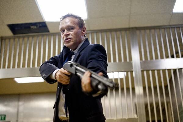 Komplicové - Epizoda 4 - Z filmu - Steven Mackintosh