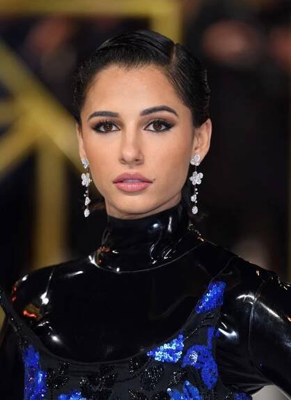 Naomi Scott Beauty Interview