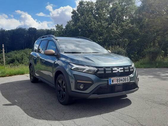 7-Sitzer mit Bett und Zelt - Dacia Jogger – der günstigste Familien-Van im Test