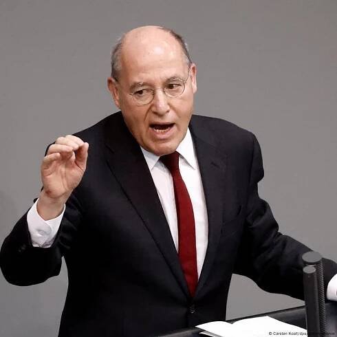 Germany: Left Party's Gregor Gysi in the Bundestag spotlight