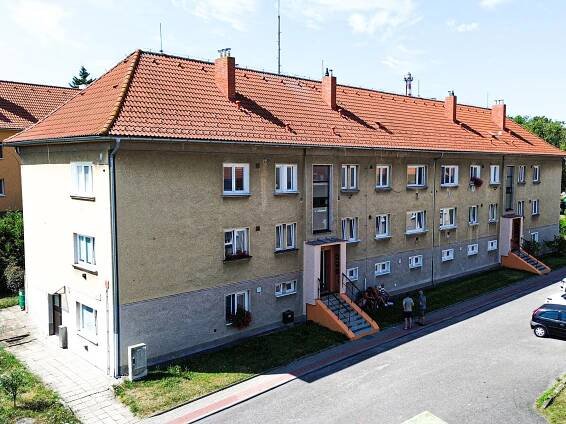 Myslbekova 1028-1029, Moravské Budějovice | Fasády Šimek