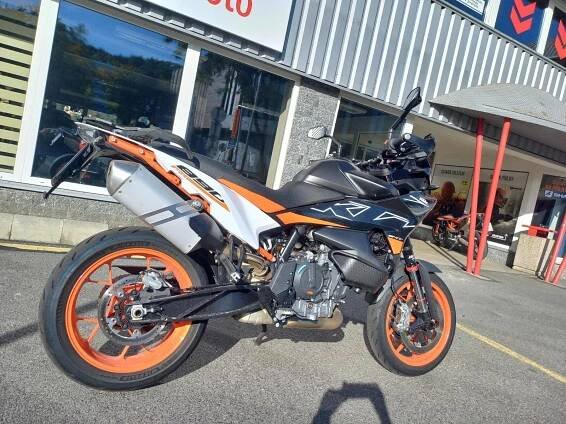 KTM 890 SMT (2024), 276.900 Kč - TipMoto.com
