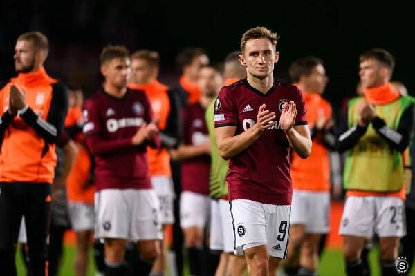 S Rangers nerozhodně | sparta.cz