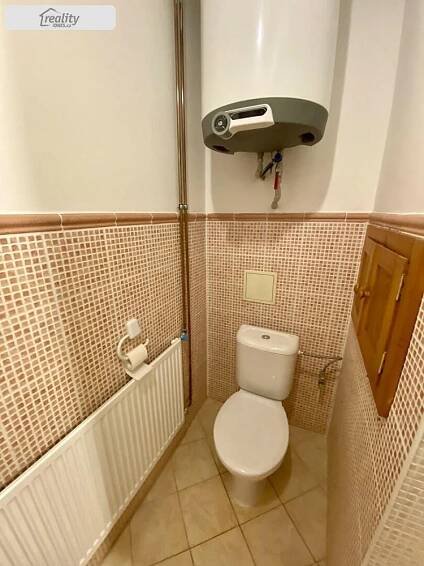 Pronájem Byt 1+1, Husova, Zlonice, okres Kladno