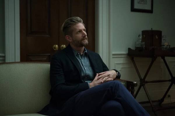 Domek z karet - 50. kapitola - Z filmu - Paul Sparks