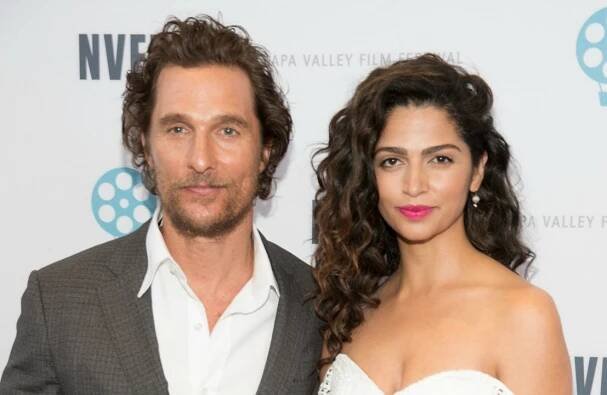 ‘Temos um amor inquestionável’, diz Matthew McConaughey sobre Camila Alves - Vídeo Dailymotion