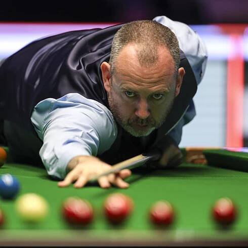 Mark Williams knocks defending champion Yan Bingtao out of Masters