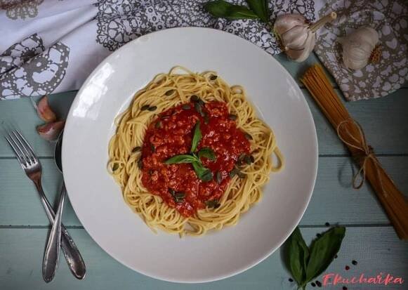 Vegan boloňské špagety - Ekucharka.cz