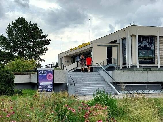 Boční schodiště kina Hvězda v Hradišti prohlédlo. Oprava stála přes pět milionů