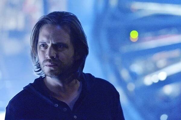 Aaron Stanford - 12 opíc - Zajtra - Z filmu