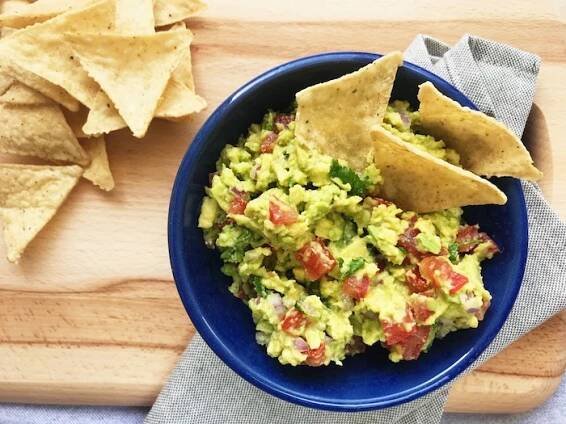 guacamole s rajčaty