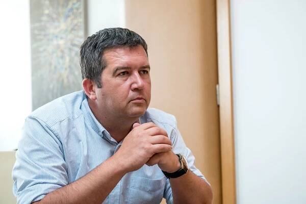 Hamáček: Situaci s Pochem jsme nezavinili, nejsme schopni to vyřešit v řádu dnů nebo týdnů
