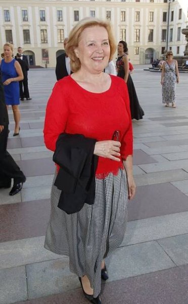 Magda Vášáryová pomáhá, kde může. Hledá domov pro běloruské děti!