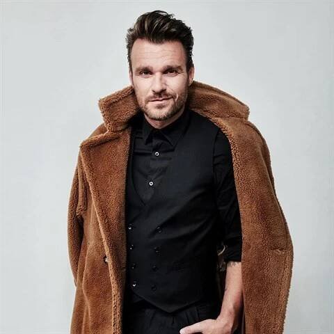 Leoš Mareš má rád kožichy, peníze a publikum. To vše si splní v nákladné show, kterou chystá.