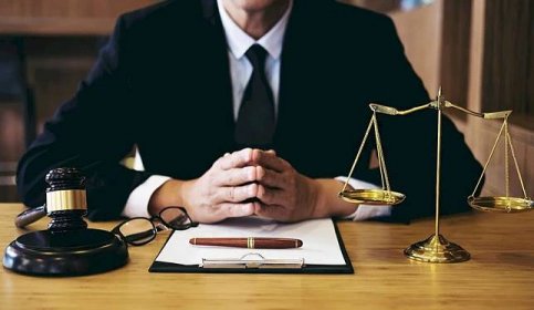 Ustanovení požadovaného advokáta